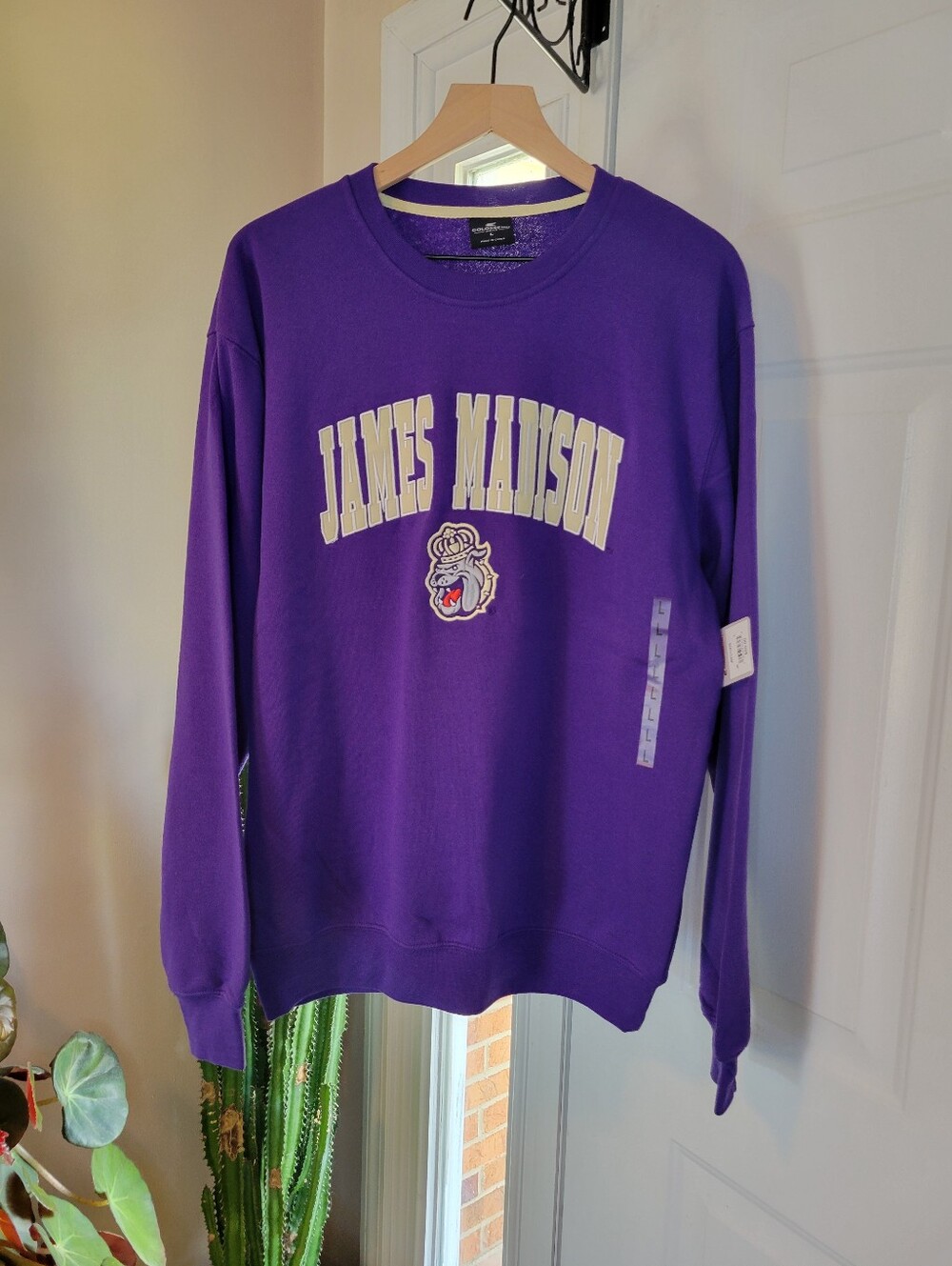 Colosseum James Madison University Logo Crew Neck, Multiple Sizes Available NEW